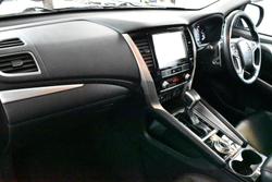 2021 Mitsubishi
                Pajero Sport Exceed