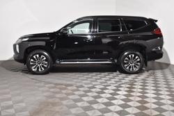 2021 Mitsubishi
Pajero Sport Exceed