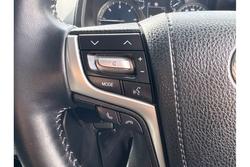 2021 Toyota
Landcruiser Prado VX