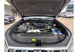2021 Toyota
Landcruiser Prado VX