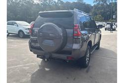 2021 Toyota
Landcruiser Prado VX