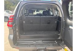 2021 Toyota
Landcruiser Prado VX