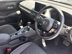 2025 Honda ZR-V VTi L+