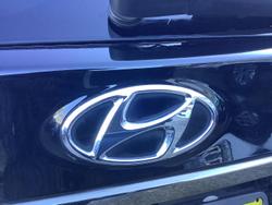 2019 Hyundai
Santa Fe Highlander