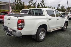 2021 Mitsubishi
Triton GLX
