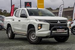 2021 Mitsubishi
Triton GLX