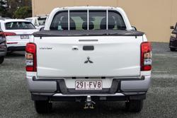 2021 Mitsubishi
Triton GLX