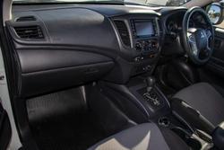 2021 Mitsubishi
Triton GLX