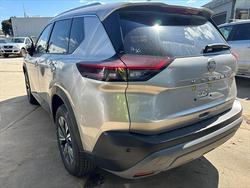 2024 Nissan
X-TRAIL ST-L