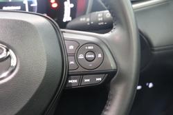 2023 Toyota
Corolla Cross GXL