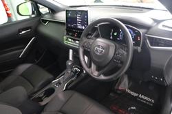 2023 Toyota
Corolla Cross GXL