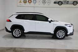 2023 Toyota
                Corolla Cross GXL
