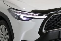 2023 Toyota
                Corolla Cross GXL