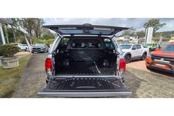 2019 Toyota
Hilux SR5