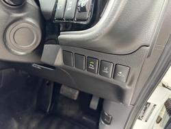 2018 Mitsubishi
                Outlander LS