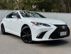 2024 Lexus
ES 300h F Sport