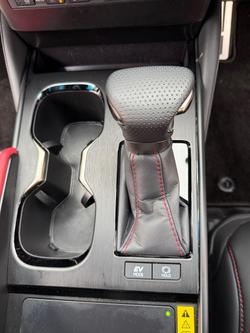 2024 Lexus
ES 300h F Sport