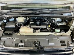 2020 Toyota Hiace Commuter GDH322R French Vanilla