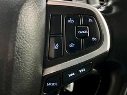 2020 Toyota Hiace Commuter GDH322R French Vanilla