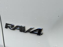 2022 Toyota
RAV4 GX
