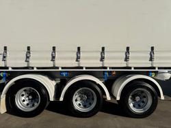 2012 Vawdrey St3 20 Pallet Sd Curtain Sider, Fork Lift Floor