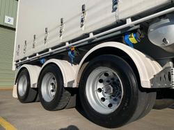 2012 Vawdrey St3 20 Pallet Sd Curtain Sider, Fork Lift Floor