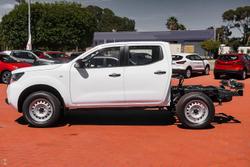 2024 Nissan
Navara SL