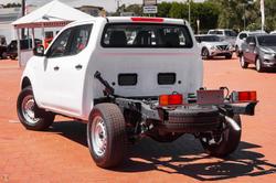 2024 Nissan
Navara SL