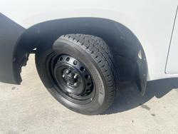 2017 Toyota
Hilux Workmate