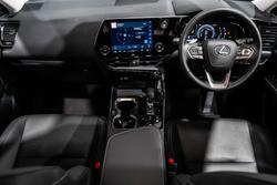 2024 Lexus
NX NX350h Luxury