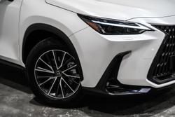 2024 Lexus
NX NX350h Luxury