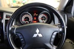 2020 Mitsubishi Pajero