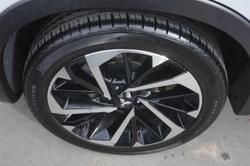 2021 Mitsubishi
Outlander Exceed Tourer