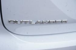 2021 Mitsubishi
Outlander Exceed Tourer