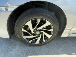 2018 Honda
Civic VTi-S