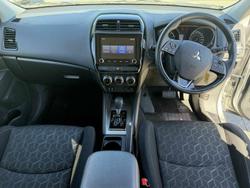 2020 Mitsubishi
ASX ES