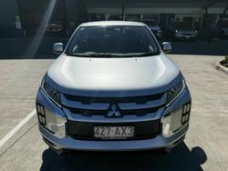2020 Mitsubishi
ASX ES