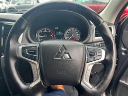2022 Mitsubishi
Triton GLS