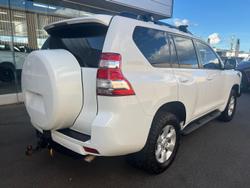 2013 Toyota
Landcruiser Prado GXL