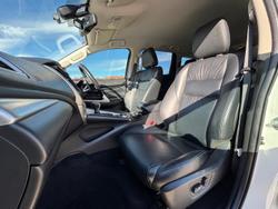 2019 Mitsubishi Pajero Sport Black Edition