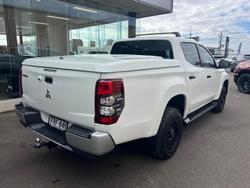 2022 Mitsubishi
Triton GLX+