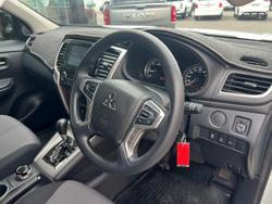 2022 Mitsubishi
Triton GLX+