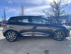 2017 Renault
Clio Zen