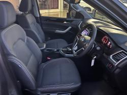 2022 LDV
T60 Max PRO