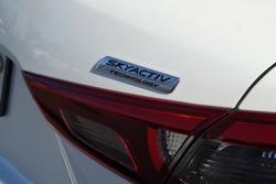 2016 Mazda
2 Maxx