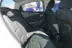 2016 Mazda
2 Maxx