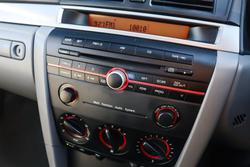 2005 Mazda
3 Neo