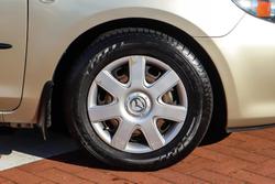 2005 Mazda
3 Neo