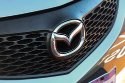 2005 Mazda
3 Neo