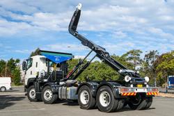 2025 Isuzu Fyh FYH300-350 Auto